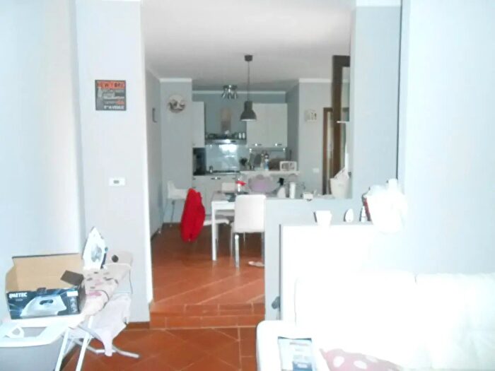 Appartamento con 5 locali in vendita in Via per Chiatri, Lucca