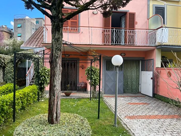 Casa con 7 locali in vendita in Via XXIV Maggio, Bassano Romano