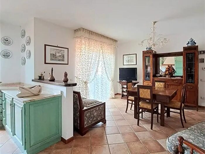 Appartamento trilocale in vendita in Massarosa