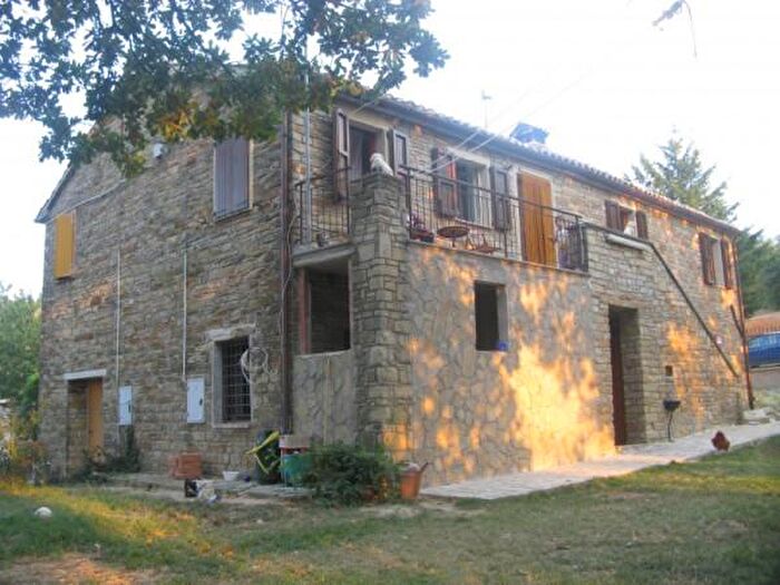 Casa con 6 locali in vendita in Corso Vittorio Emanuele, Apiro