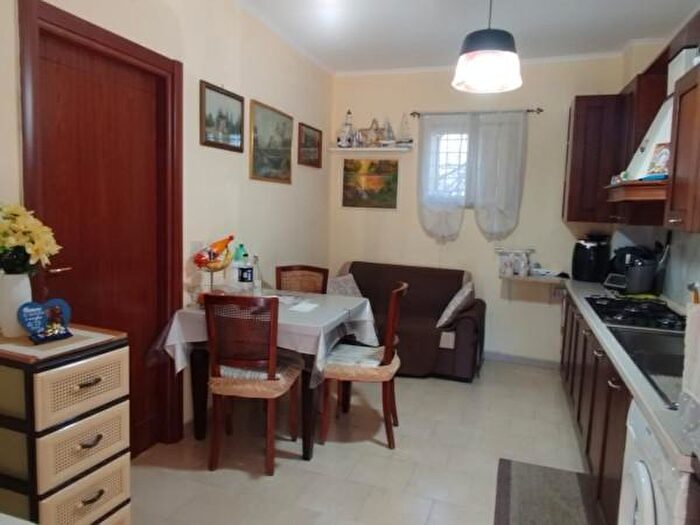 Appartamento trilocale in vendita in Via Crocillo, Quarto