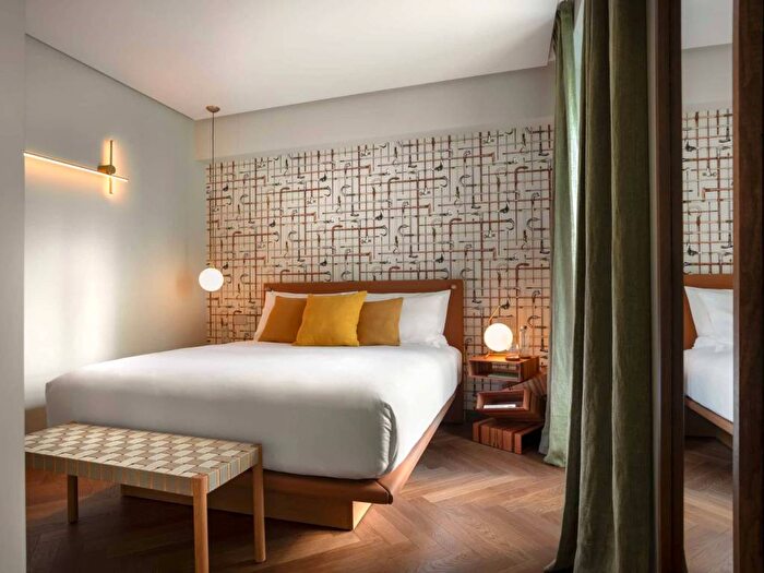 Appartamento bilocale in affitto in Via Alessandro Manzoni, Scala Manzoni, Milano