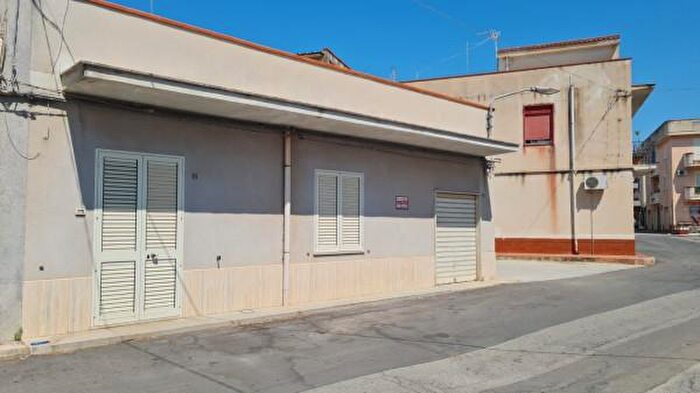 Casa con 5 locali in vendita in Via Fiume, Castelvetrano