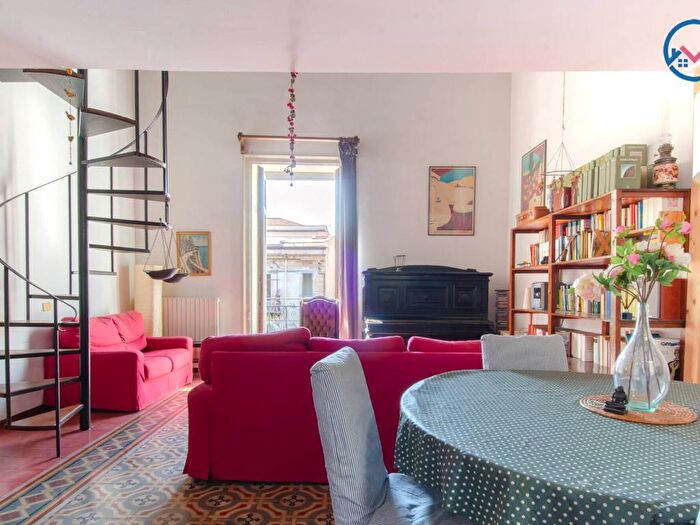 Appartamento trilocale in affitto in Corso Calatafimi, Calatafimi Bassa Indipendenza, Palermo