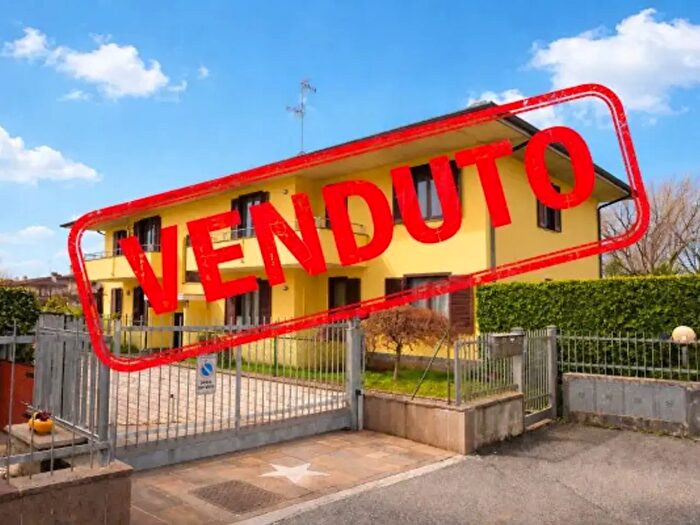 Appartamento quadrilocale in vendita in Via Redipuglia, Bonate Sopra
