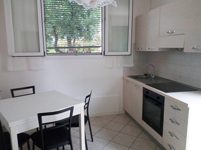 Appartamento bilocale in affitto in Via Emilia, Centro, Sirmione