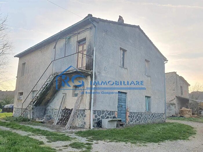 Casa con 5 locali in vendita in Località Pinzale, Castiglione In Teverina