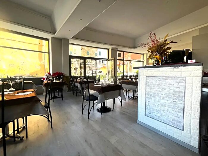 Appartamento bilocale in vendita in Salita S Bernardo, Sanremo