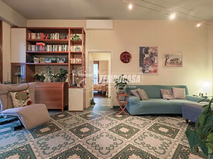 Appartamento con 5 locali in vendita in Viale Pambera, Imola