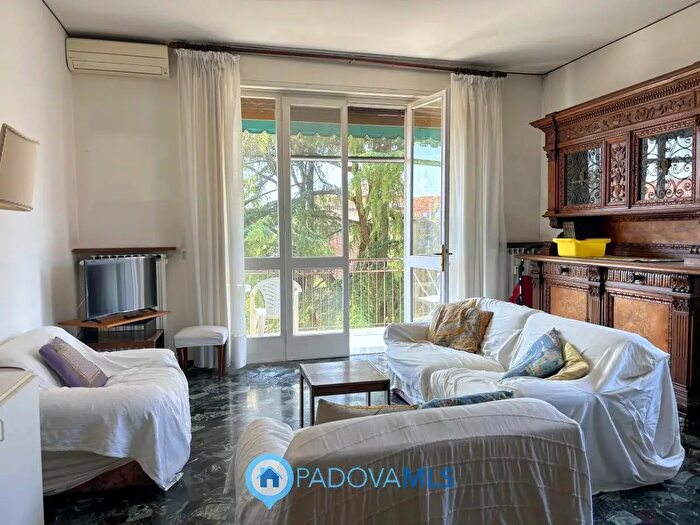 Appartamento quadrilocale in vendita in Via Teofilo Folengo, Padova