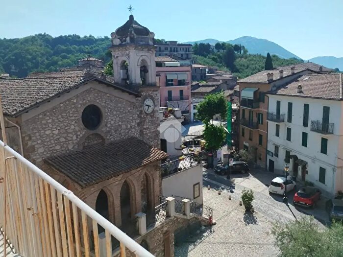 Appartamento con 5 locali in vendita in Piazza San Rocco, Olevano Romano