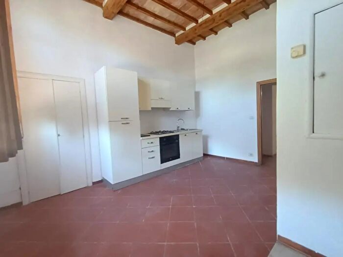 Appartamento con 5 locali in vendita in Camillo Benso di Cavour, Siena
