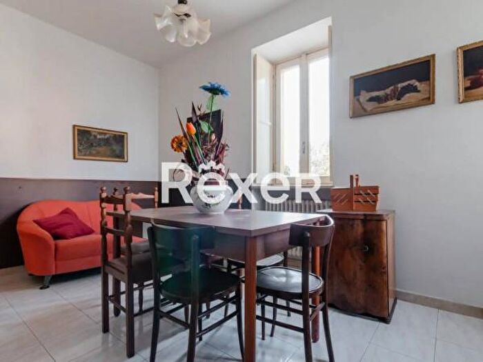 Appartamento quadrilocale in vendita in Via Calchi Novati, Carnate