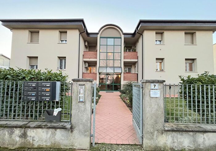 Appartamento trilocale in vendita in Via Nazario Sauro, Pegognaga