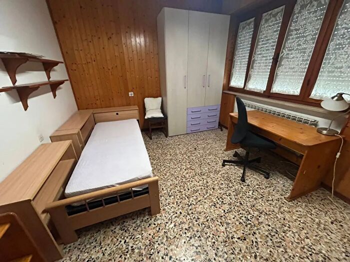 Appartamento quadrilocale in affitto in Via Sempione, Pisa