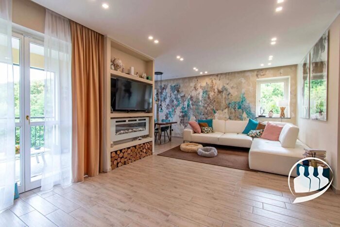 Appartamento con 5 locali in vendita in Viale Ovidio, Gassino Torinese