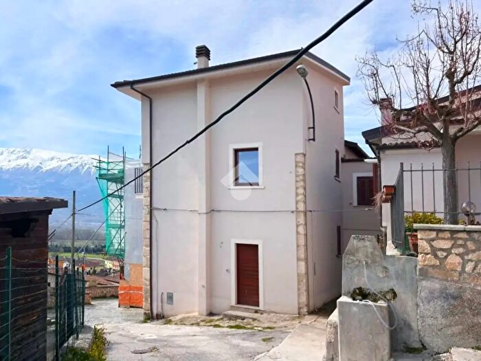 Appartamento trilocale in vendita in Via del Sindaco, LAquila