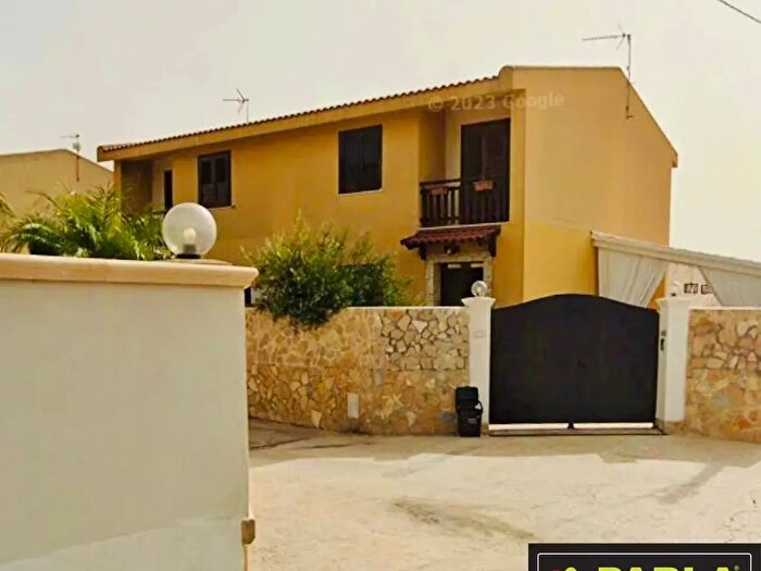 Casa quadrilocale in vendita in Contrada Amabilina, Marsala