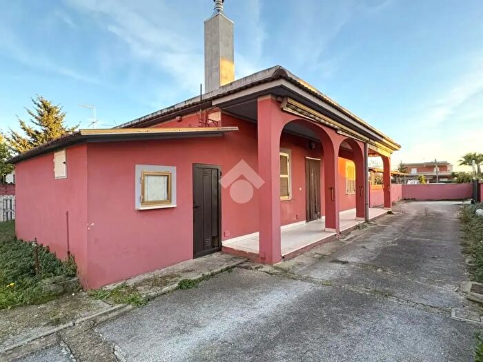 Casa trilocale in vendita in Via della Fonderia, Anzio