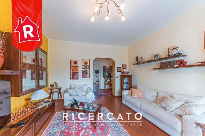 Appartamento con 6 locali in vendita in Viale Giuseppe Grassi, Lecce