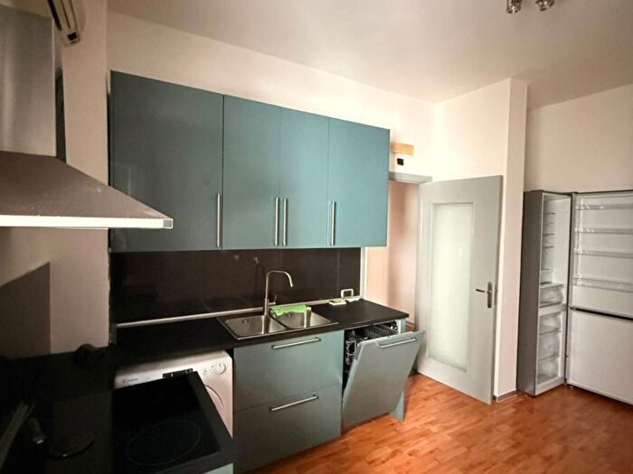 Appartamento bilocale in affitto in Via Armando Diaz, Centro, Salerno