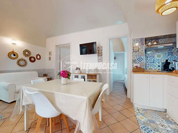Appartamento trilocale in vendita in Via a Girolamo Magnesi, Polignano A Mare