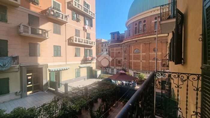 Appartamento con 5 locali in vendita in Corso Sardegna, Genova