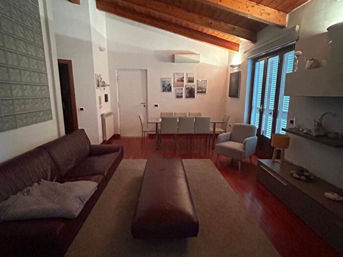 Appartamento trilocale in affitto in Via Vicinale Paradiso, Soccavo, Napoli