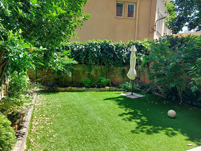 Appartamento trilocale in vendita in Corso Magenta, Genova