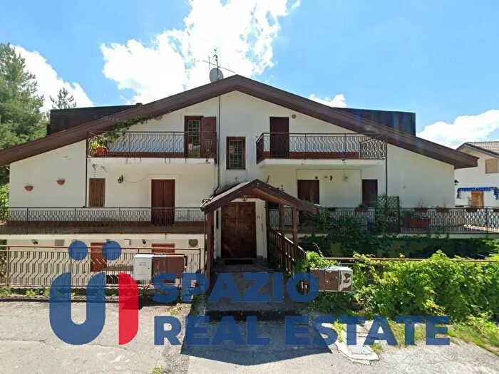 Appartamento bilocale in vendita in Via Pescara, Campo Di Giove