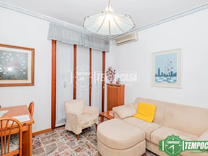 Appartamento trilocale in vendita in Via Serrati Menotti Giacinto, San Giuliano Milanese