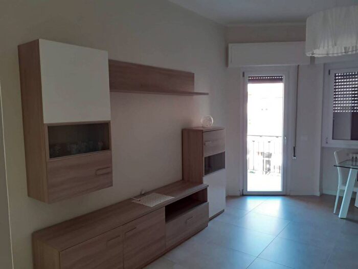 Appartamento trilocale in affitto in Via Veneto Borgo Trento, Brescia
