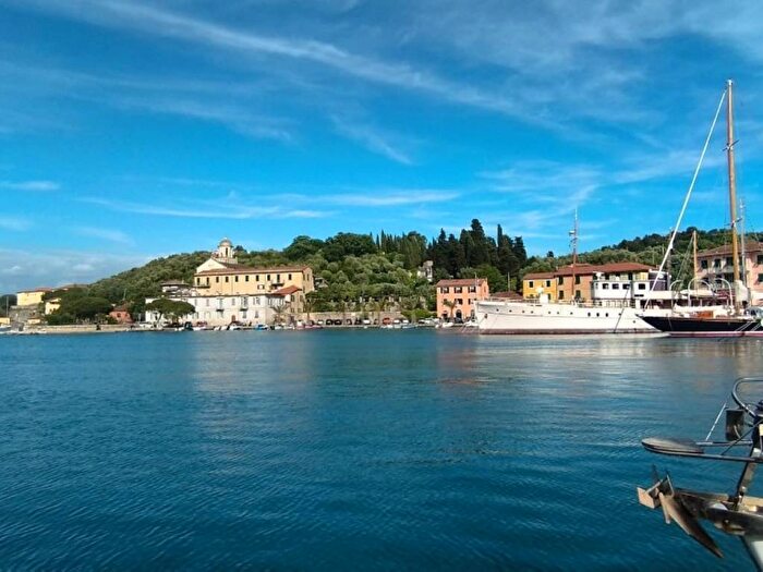 Appartamento trilocale in affitto in Centro, Portovenere