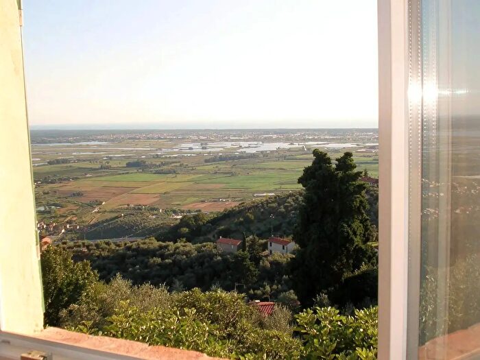 Casa con 5 locali in vendita in Via della Croce, Massarosa