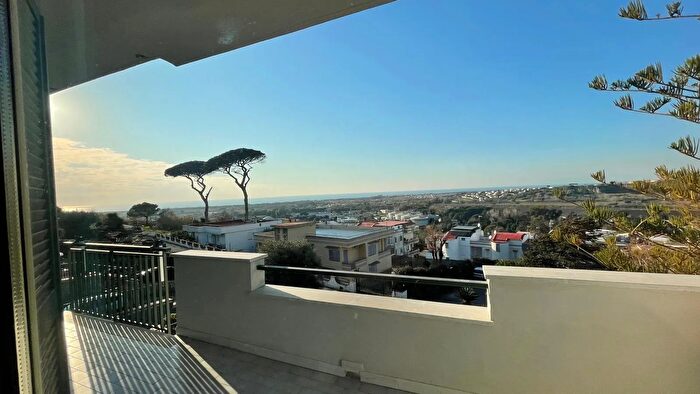 Casa con 5 locali in vendita in Via Trepiccioni, Pozzuoli