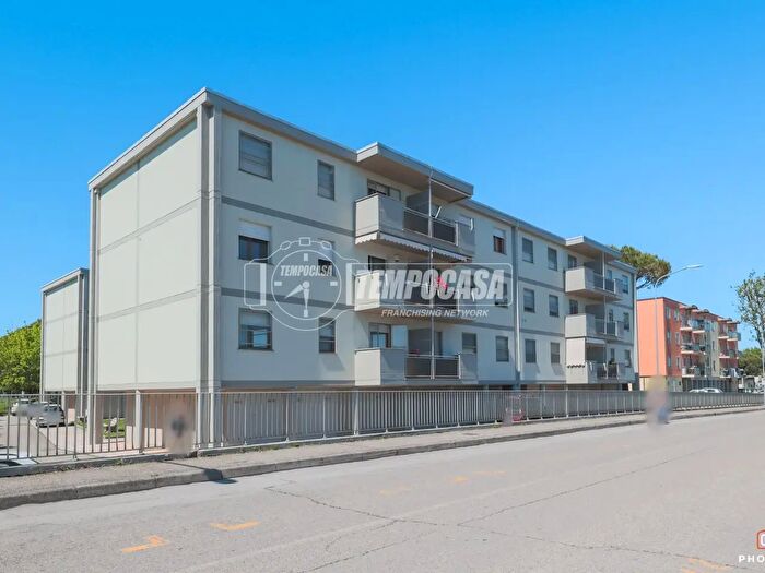 Appartamento con 5 locali in vendita in Via Giuseppe Verdi, Misano Adriatico