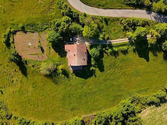 Casa con 5 locali in vendita in Frazione Fontanelle Dernice Alessandria, Dernice