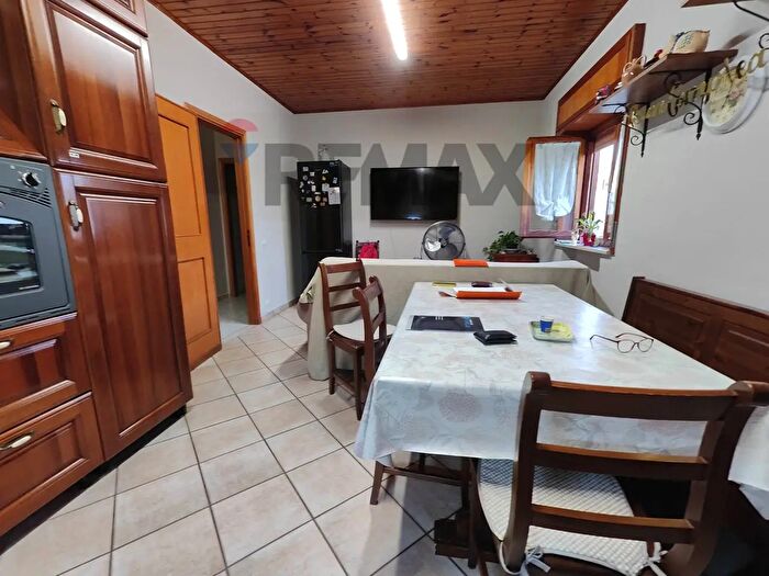 Appartamento quadrilocale in vendita in Via Nazionale, Rometta