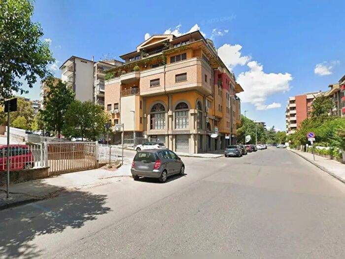 Appartamento con 5 locali in vendita in Viale Cesare Gabriele Snc, Cosenza