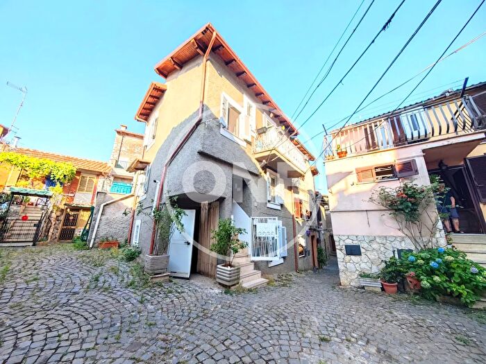Appartamento trilocale in vendita in Via della Giudea, Segni