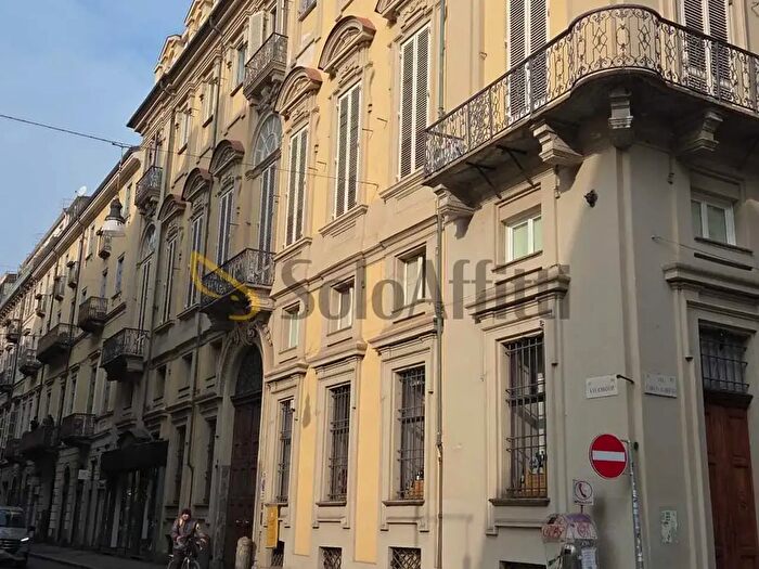 Appartamento bilocale in affitto in Via Cavour, Torino