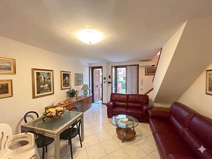 Casa quadrilocale in vendita in Via dello Squalo, Grosseto