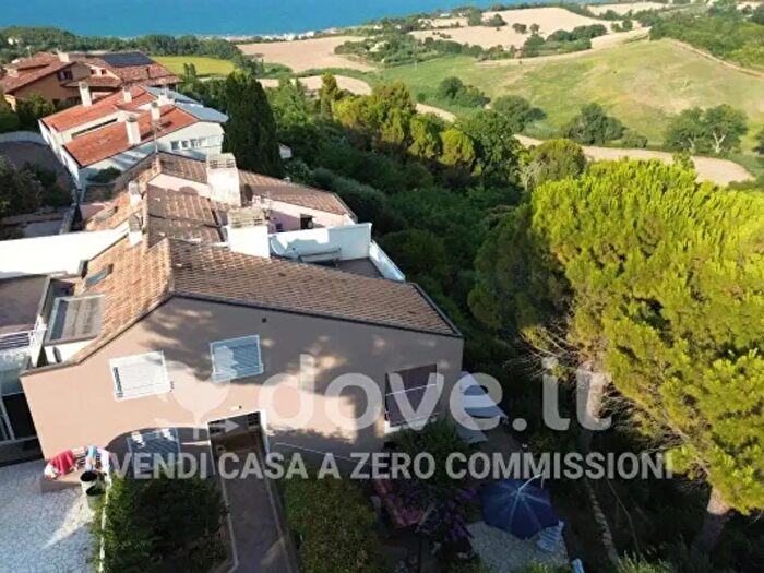 Casa con 6 locali in vendita in Via del Frumento, Pesaro