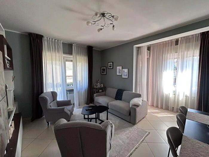 Appartamento quadrilocale in vendita in Via Roma, Piegaro