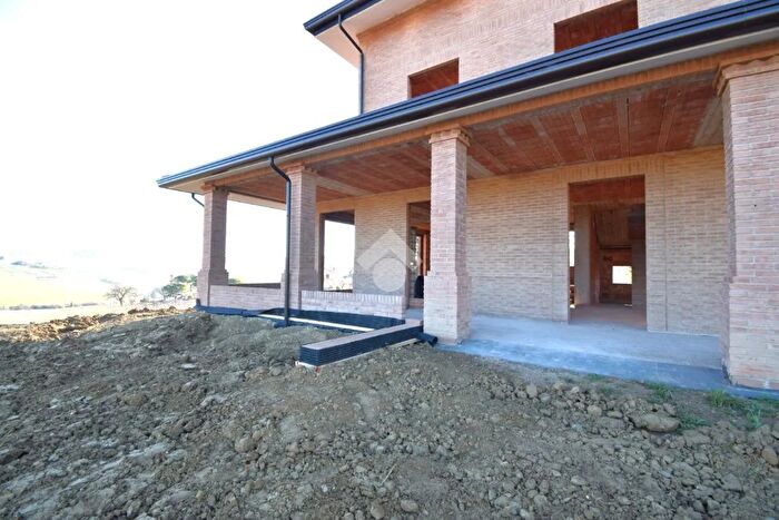 Casa con 6 locali in vendita in Via Coriano, San Clemente