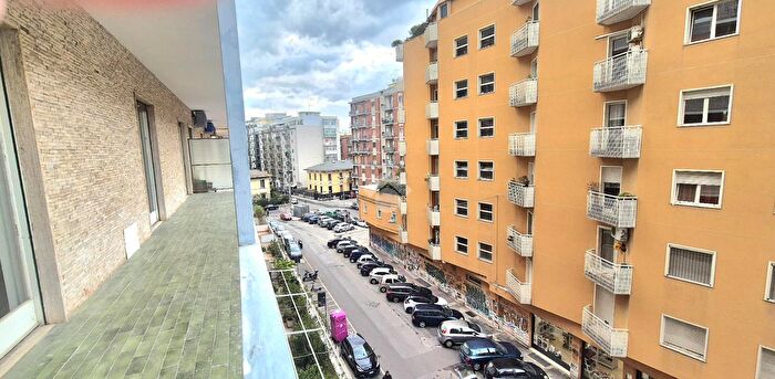 Appartamento con 5 locali in vendita in Via San Lorenzo, Bari