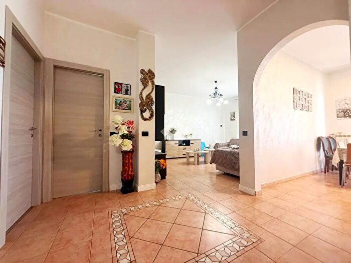 Appartamento trilocale in vendita in Viale Roma, Turate