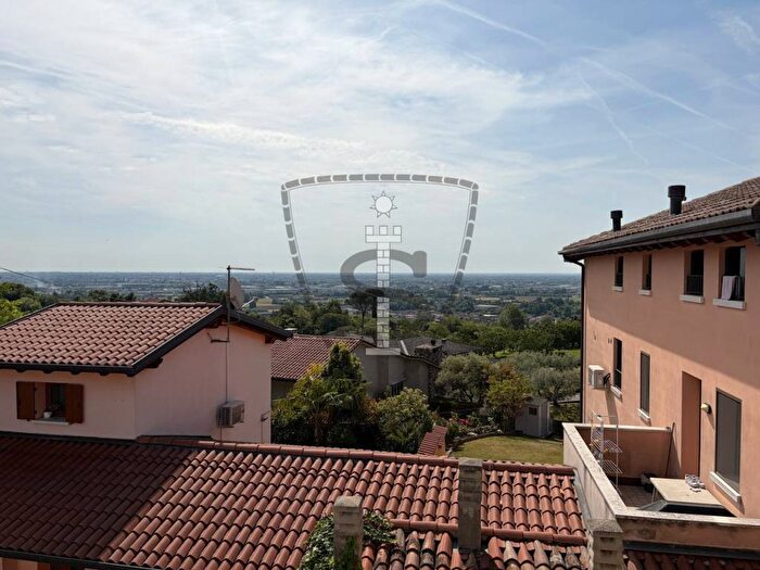 Appartamento bilocale in affitto in Via Roma, Centro, Pianezze