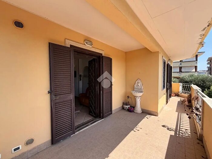 Appartamento trilocale in vendita in Via delle Meduse, Ardea