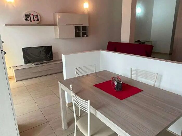 Appartamento bilocale in vendita in Via Aldo Moro, Travedona Monate